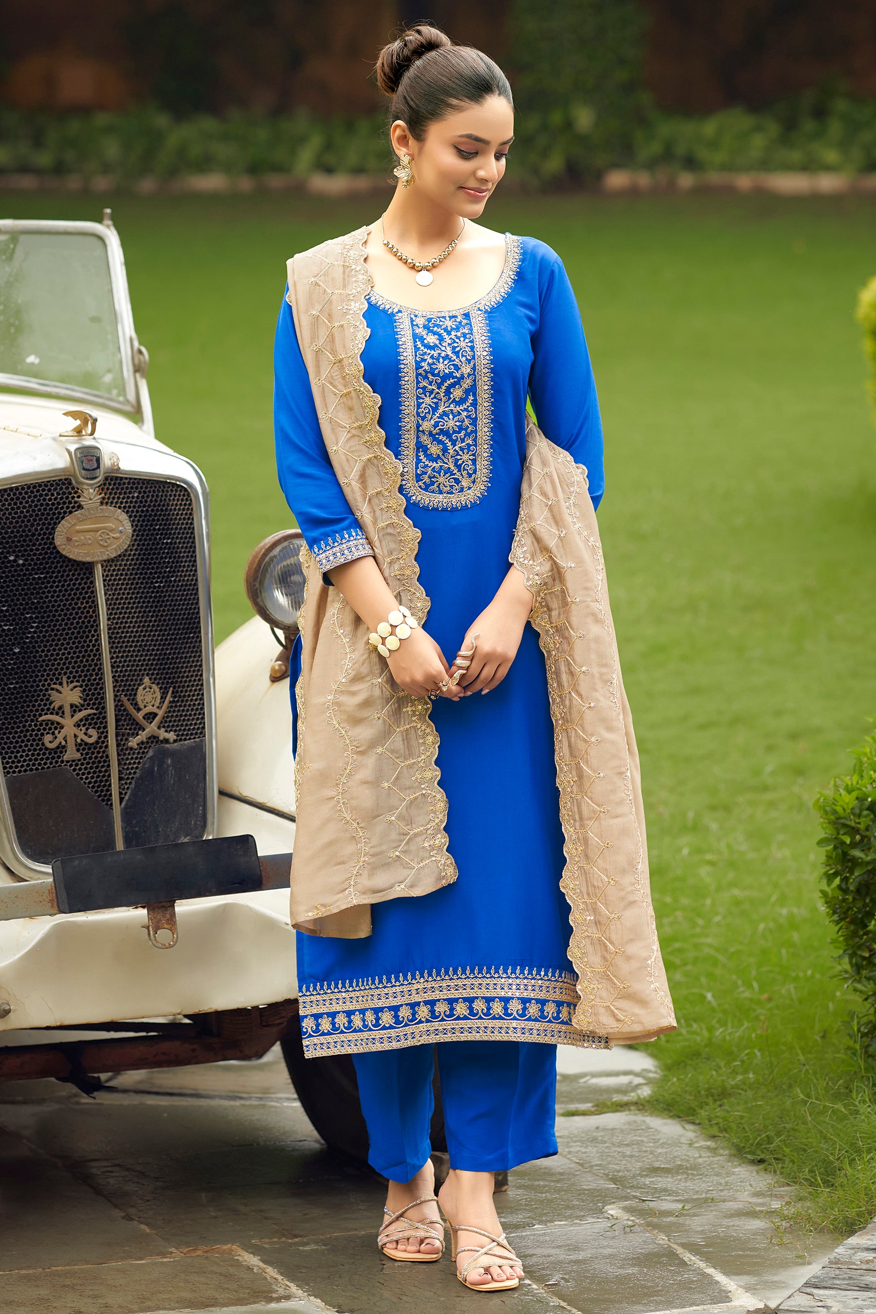 Royal Blue Chinon Round Neck Embroidered Kurta Set