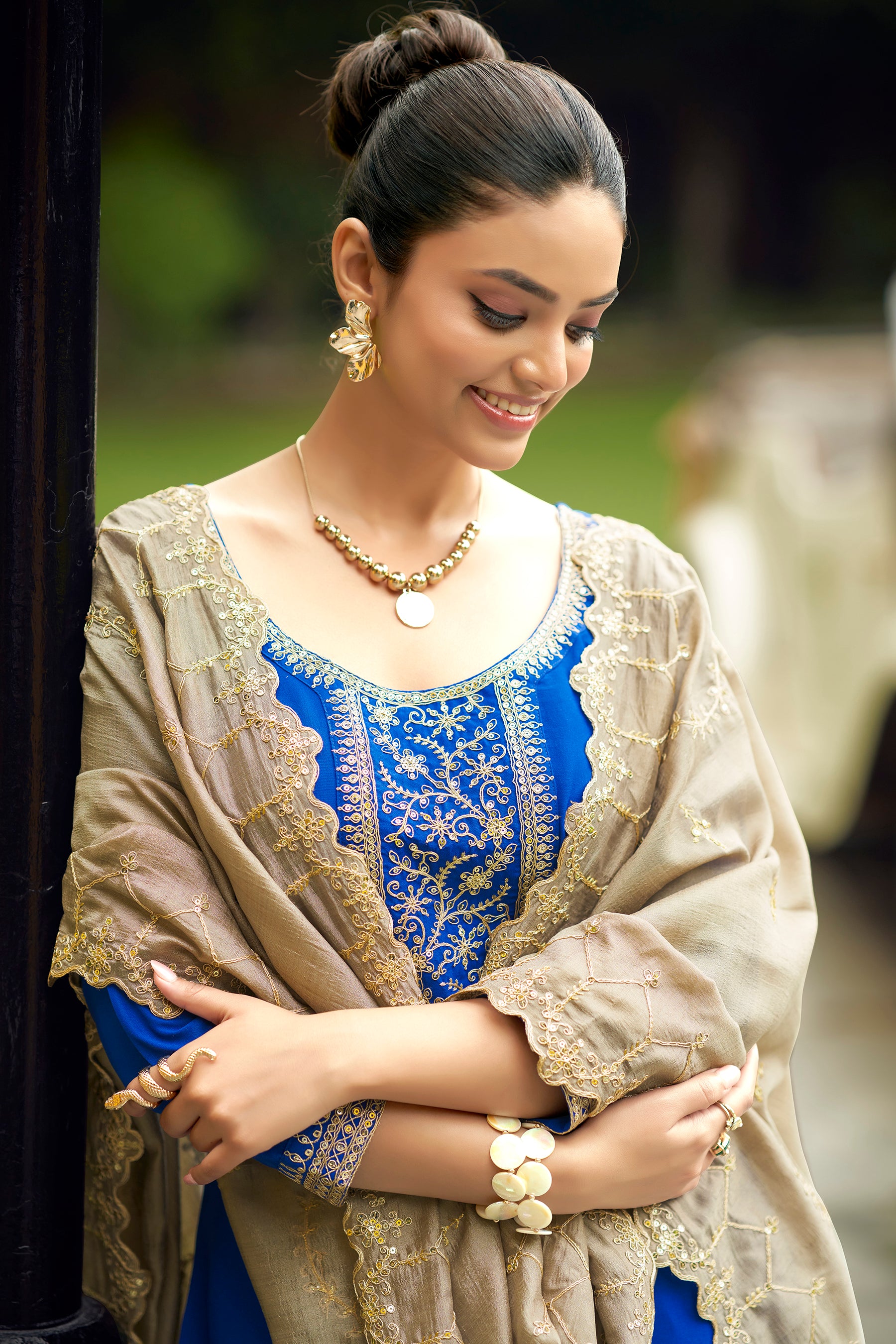 Royal Blue Chinon Round Neck Embroidered Kurta Set