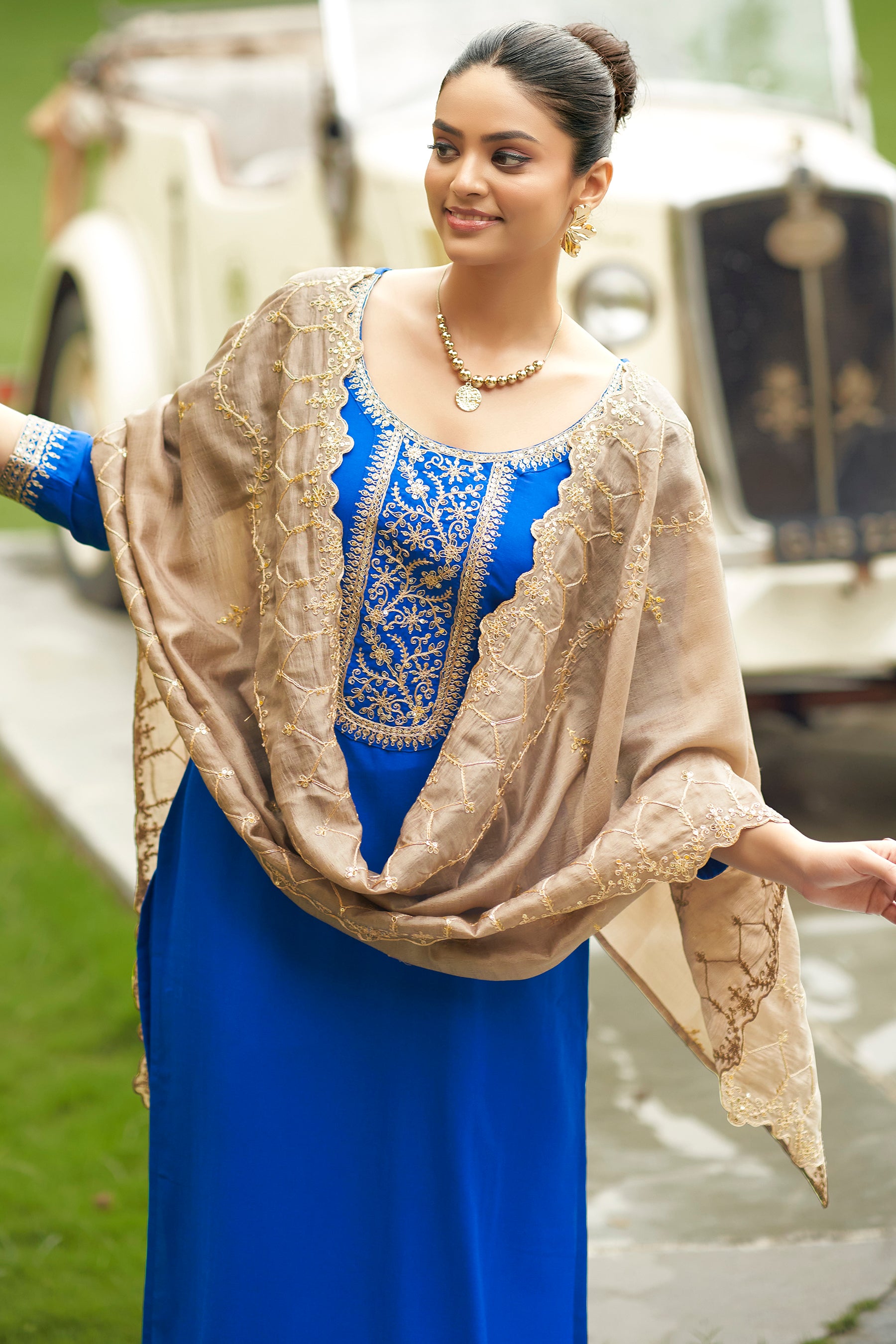 Royal Blue Chinon Round Neck Embroidered Kurta Set
