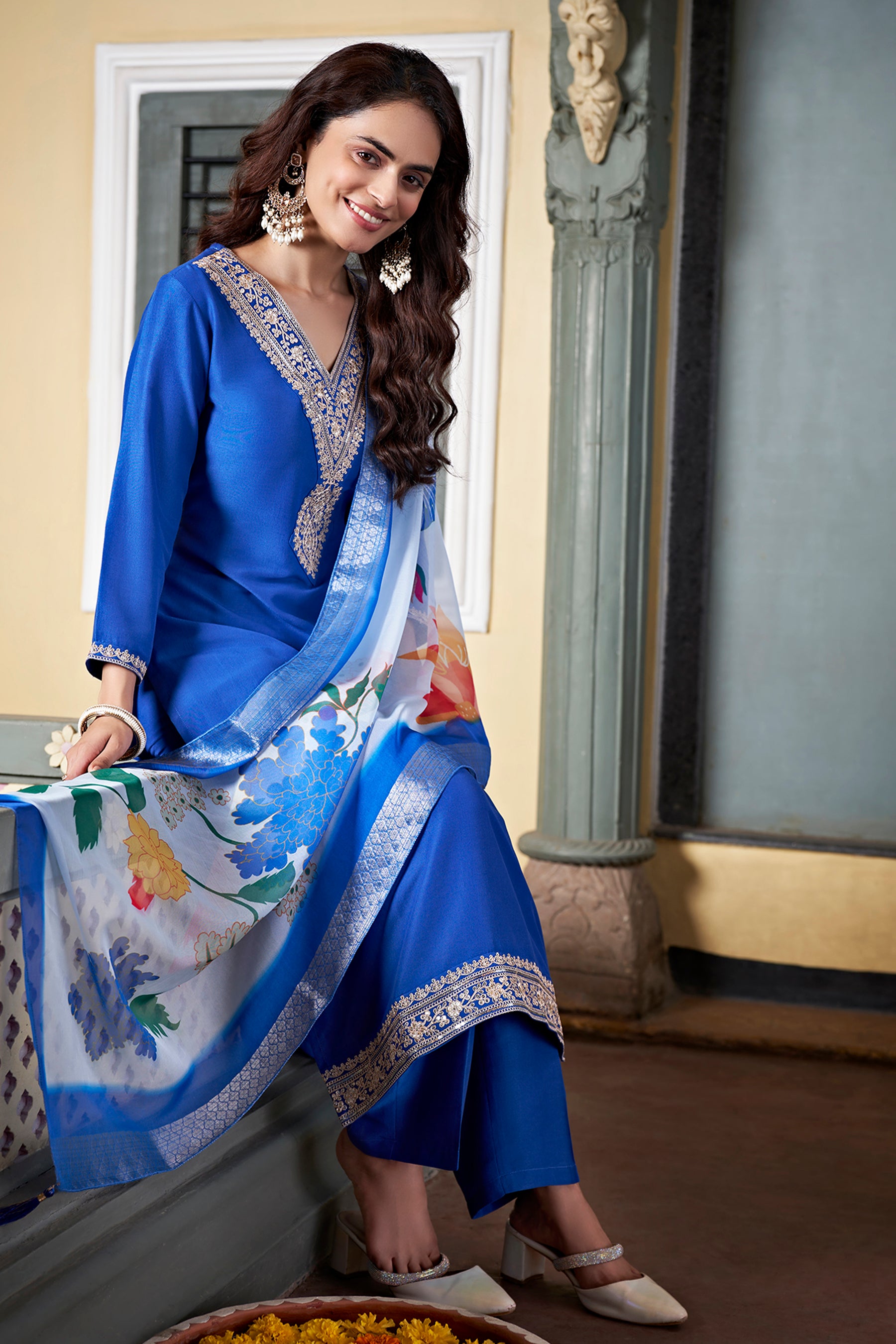 Royal Blue Chinon embroidered Straight kurta Set
