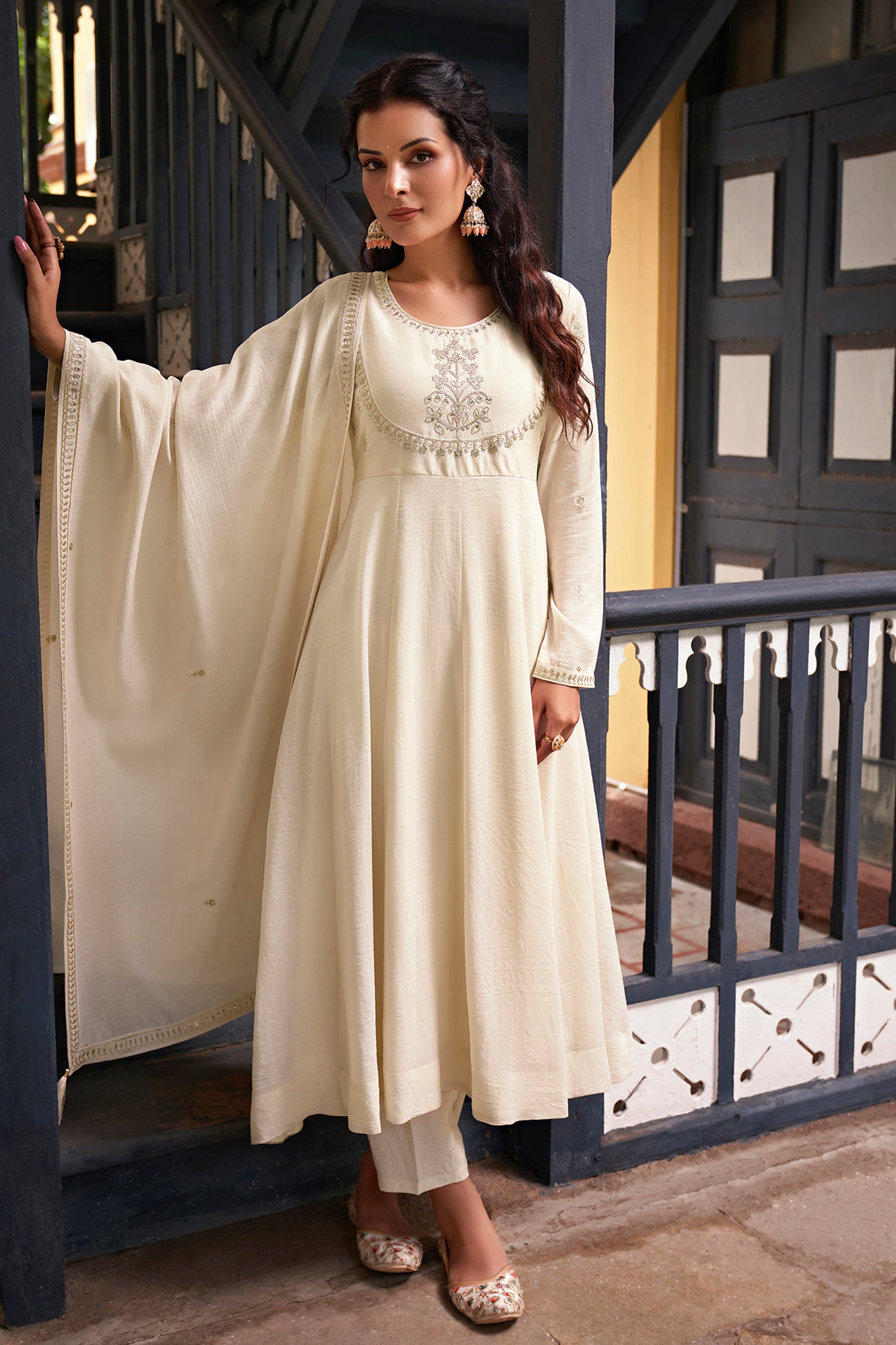 Cream Embroidered Silk Blend Anarkali Kurta With Dupatta Set