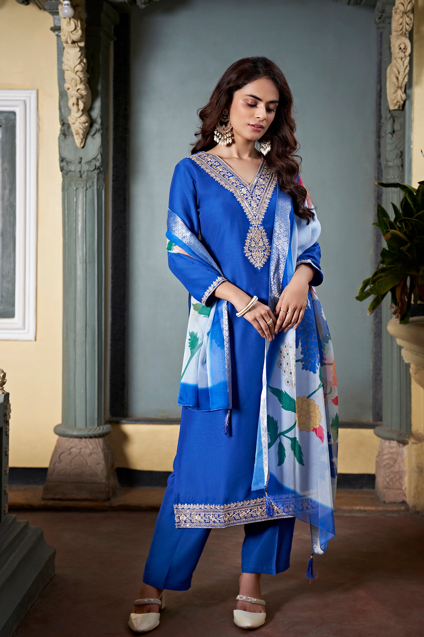 Royal Blue Chinon embroidered Straight kurta Set