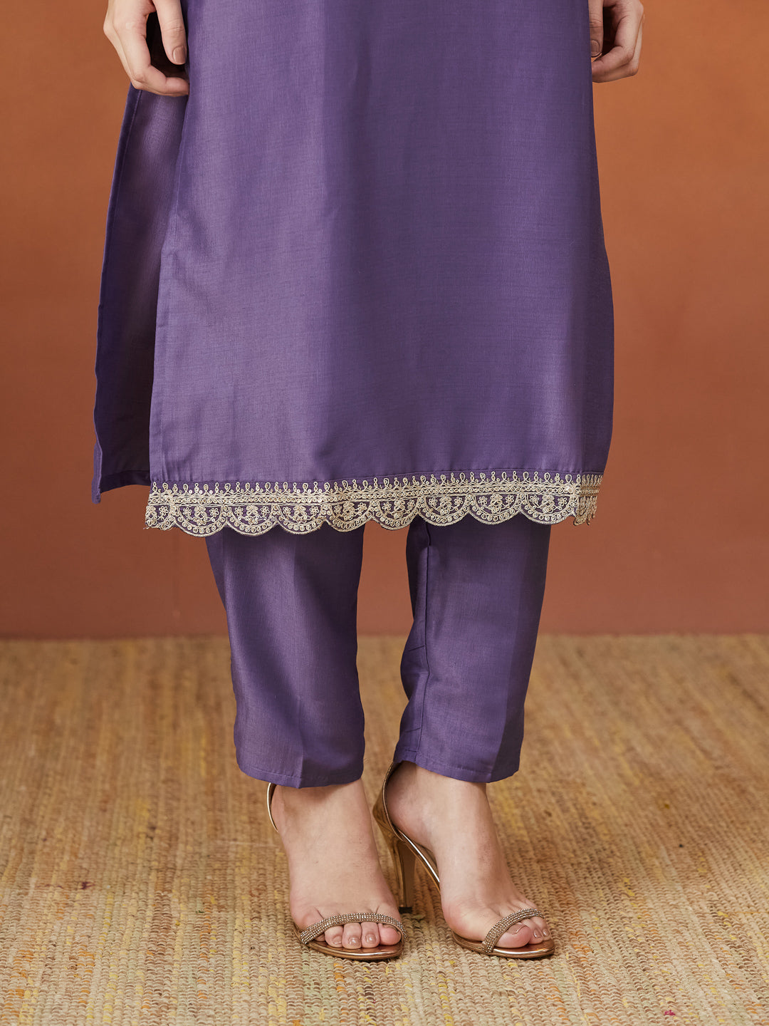 Purple Embroidered Chinon kurta Set with Dupatta