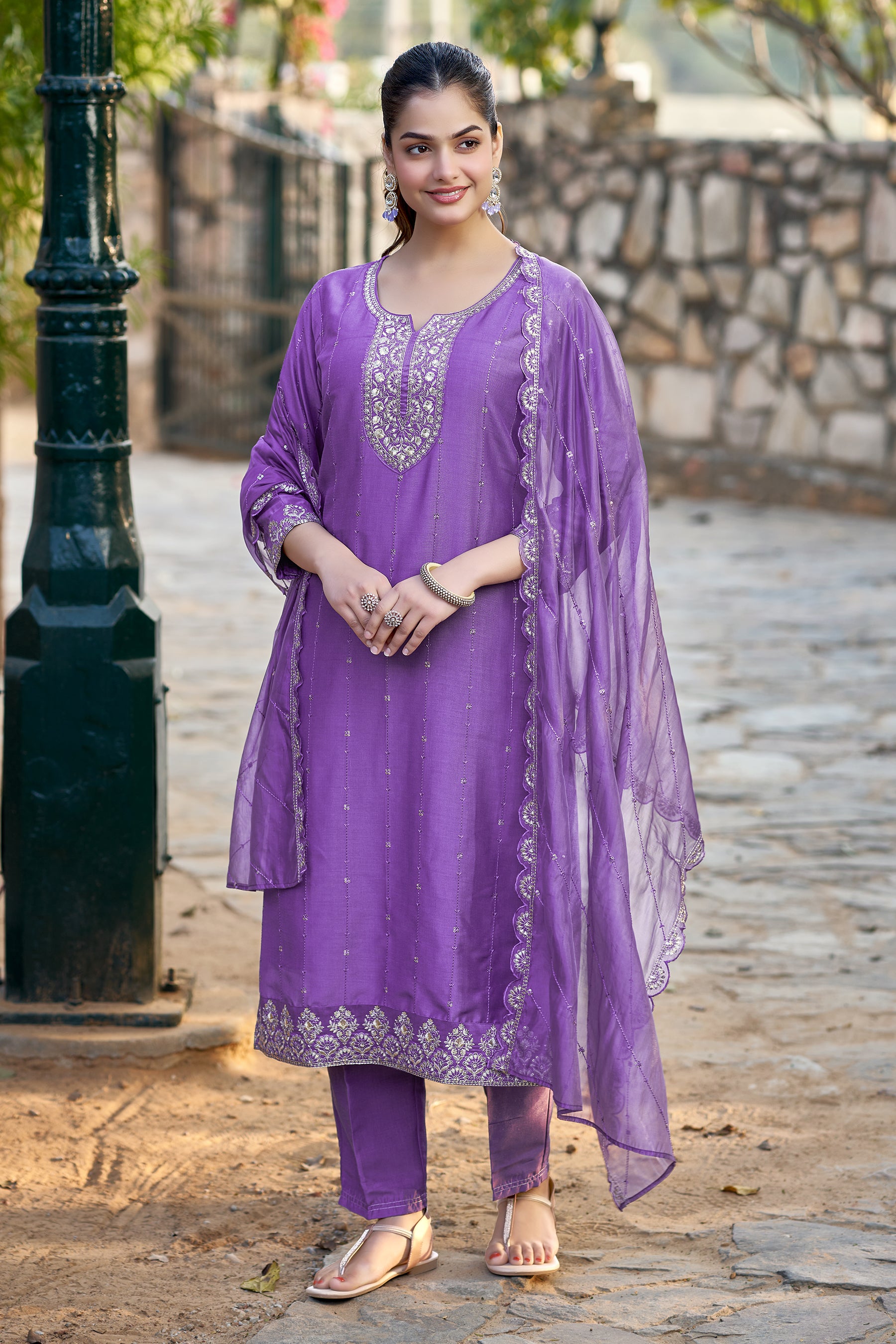 Purple Chinon Solid Embroidered Kurta & Dupatta Set