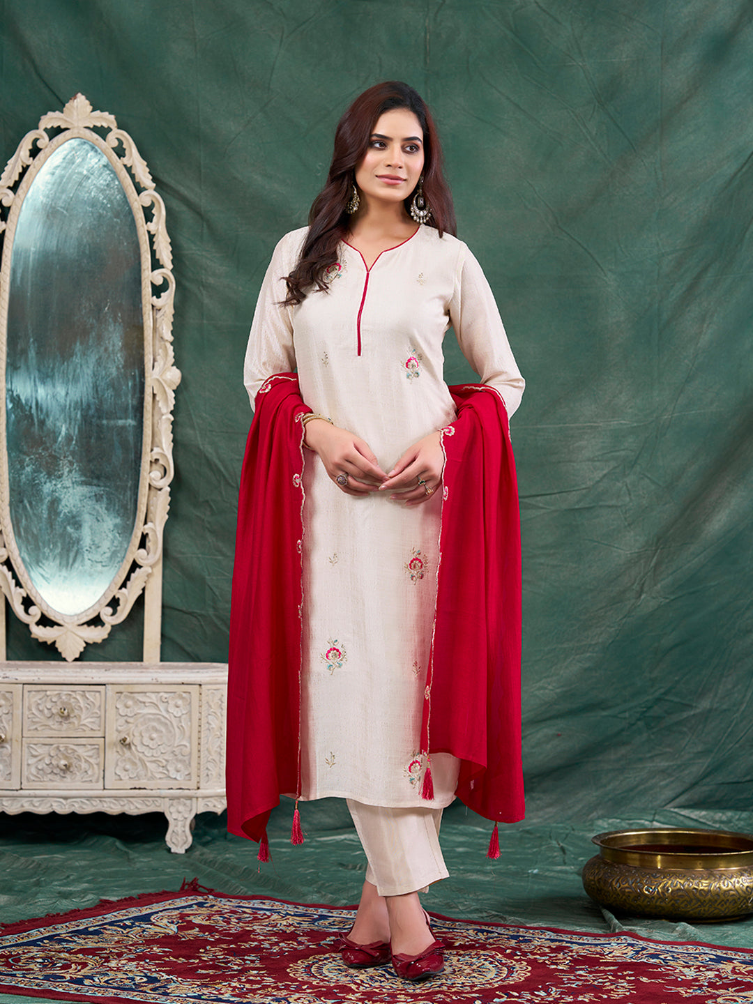Cream Embroidered Chinon Kurta with Dupatta Set