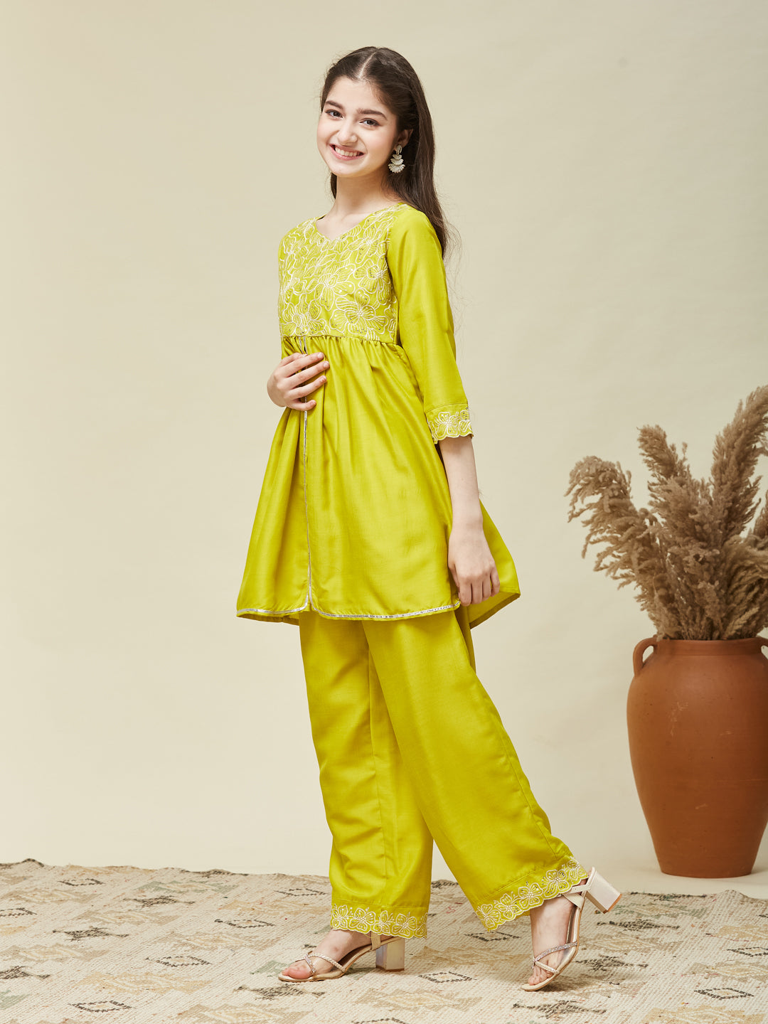 Girl's Neon Chinon Embroidered Kurta plazzo set