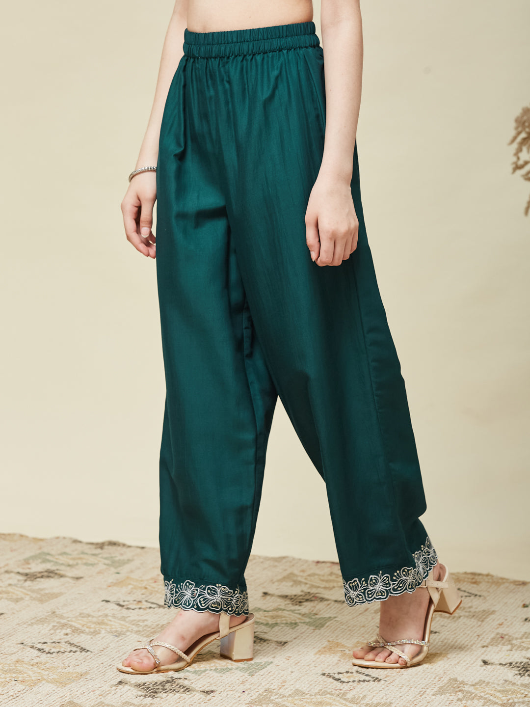 Girl's Bottol Green Chinon Embroidered Kurta plazzo set