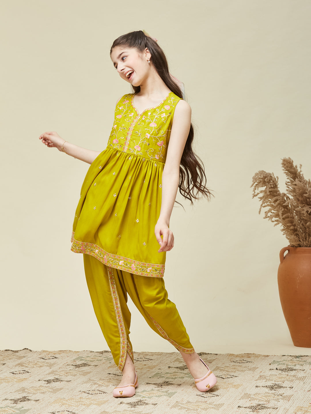 Girl's Neon Chinon Embroidered Kurta Dhoti set