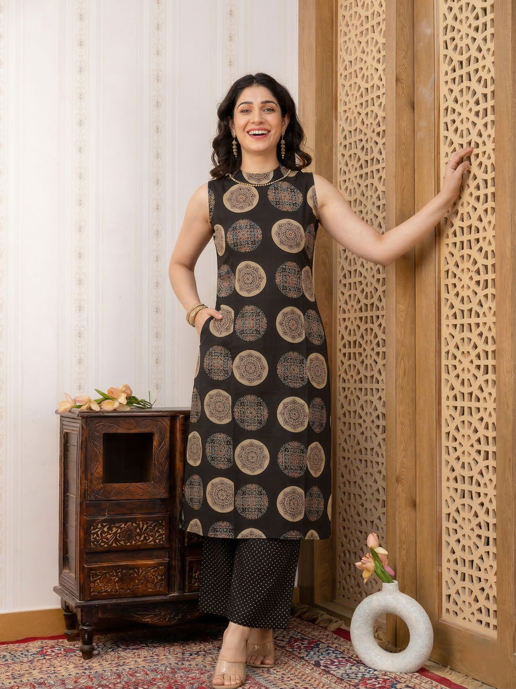Women’s Black Cotton Printed Straight Kurta Pant Set
