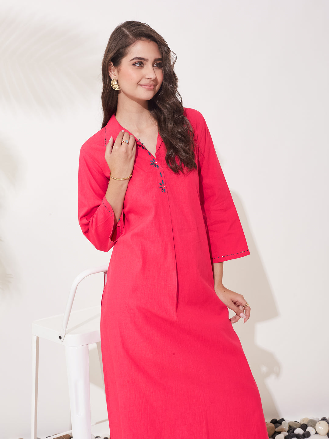 Women’s Hot Pink Cotton Handwork Solid Straight Kurta Pant Co-Ord Set